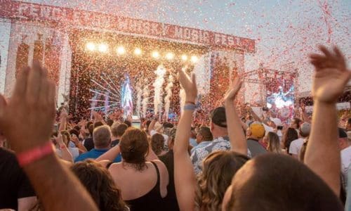 Pendleton-Music-Festival-Crowd