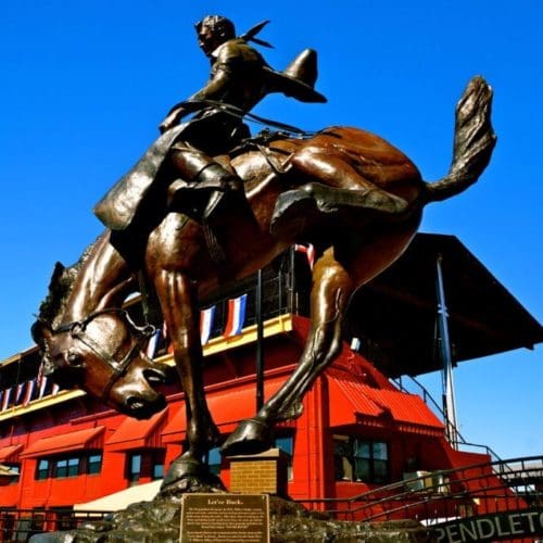 Let 'er Buck Monument - Pendleton, Oregon Let 'er Buck Monument - Pendleton, Oregon